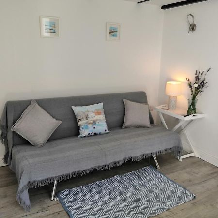 Captivating Isolde Cottage With Pool Near St Ives 캠본 외부 사진