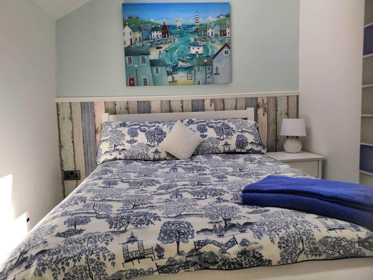Captivating Isolde Cottage With Pool Near St Ives 캠본 외부 사진