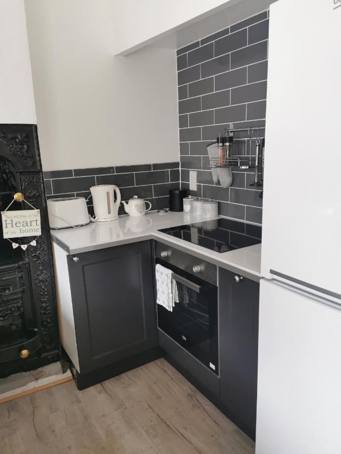 Captivating Isolde Cottage With Pool Near St Ives 캠본 외부 사진