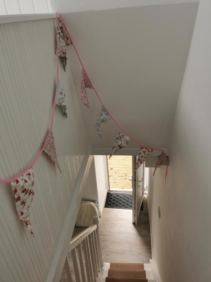 Captivating Isolde Cottage With Pool Near St Ives 캠본 외부 사진