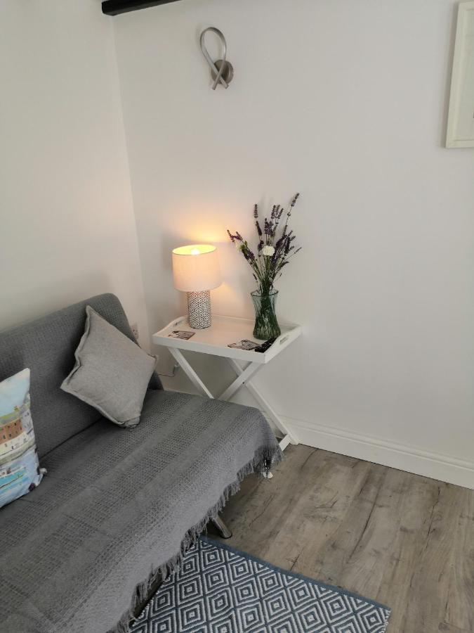 Captivating Isolde Cottage With Pool Near St Ives 캠본 외부 사진